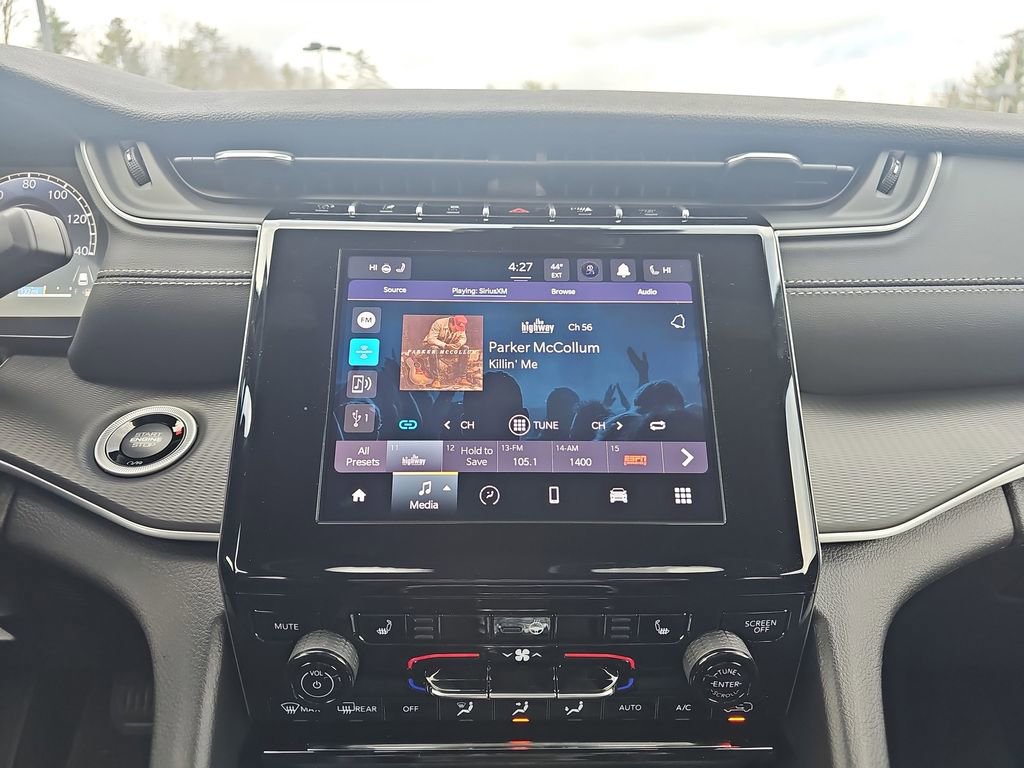 New 2025 Jeep Grand Cherokee L Altitude image 19