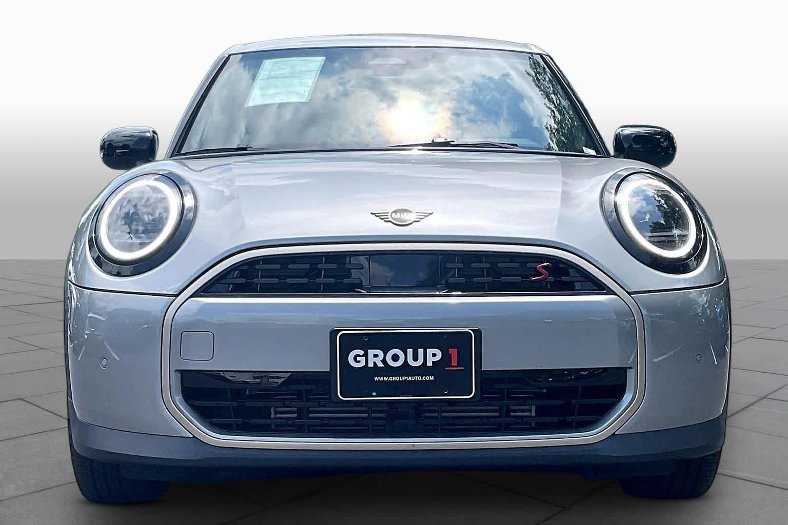 Used 2025 MINI Cooper S FWD image 3