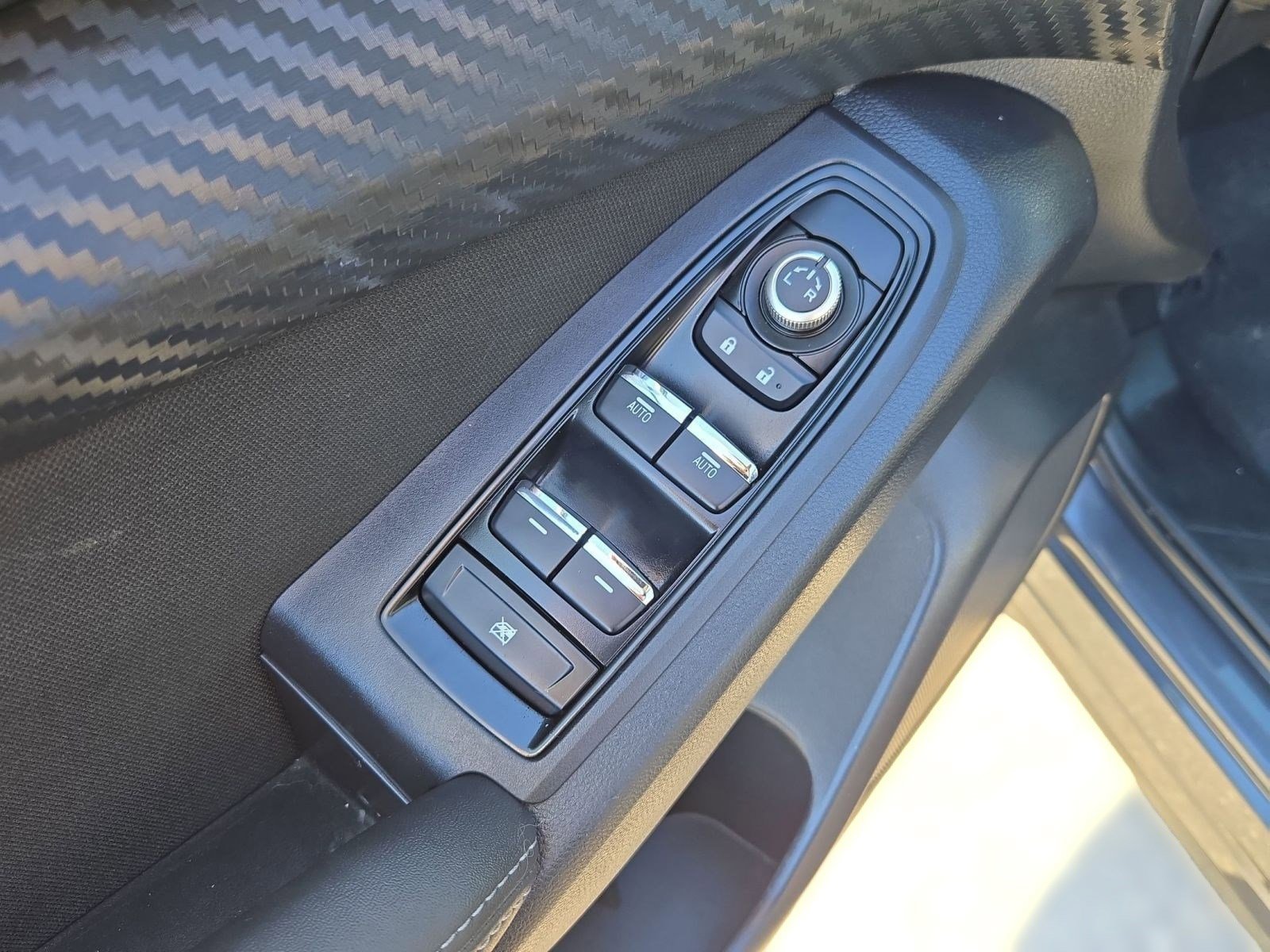 Used 2024 Subaru Ascent Premium w/ Convenience Package image 21