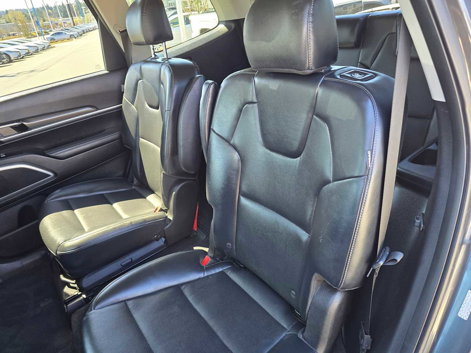 Used 2023 Kia Telluride S image 18