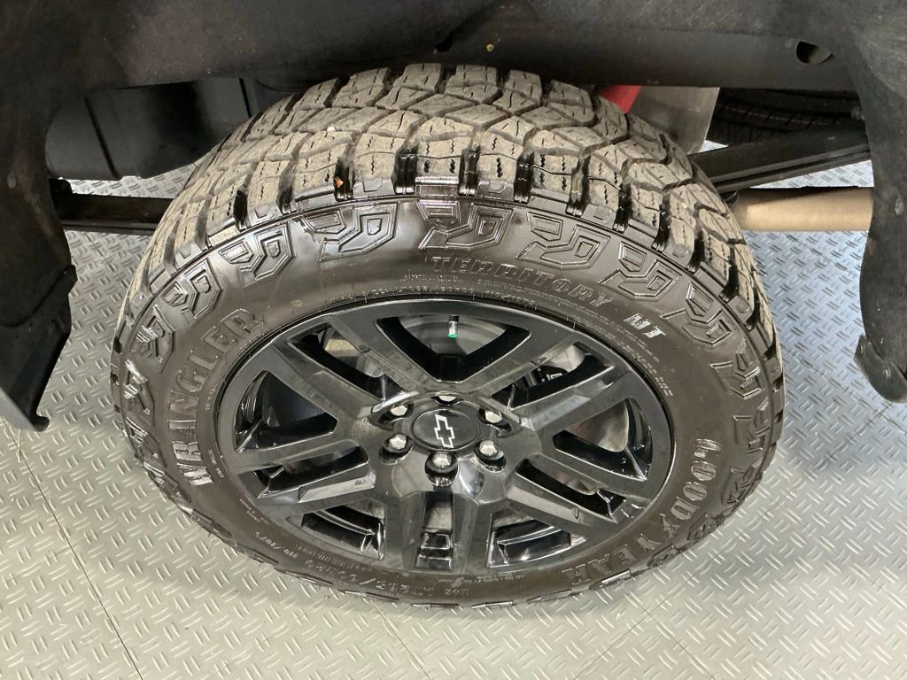 Used 2024 Chevrolet Silverado 1500 Custom Trail Boss w/ LPO, Dark Essentials Package image 43