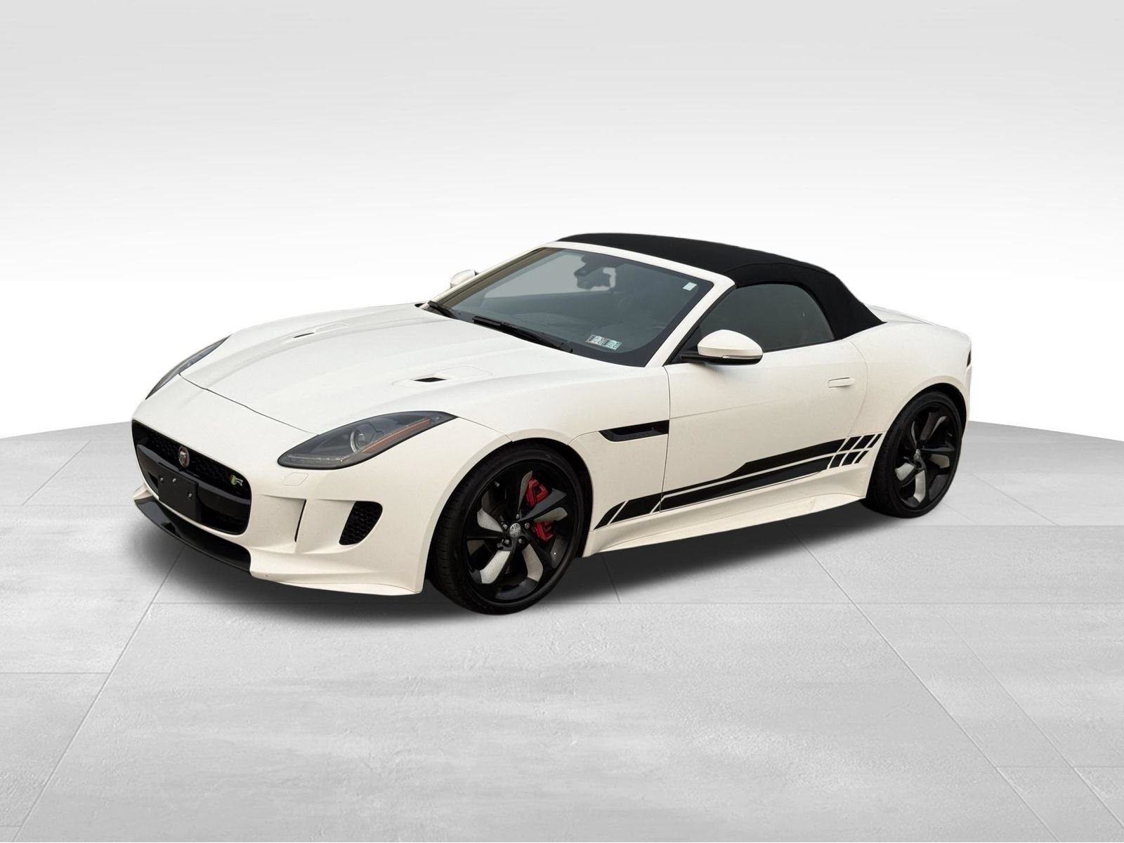 Used 2016 Jaguar F-TYPE R AWD/4WD image 34