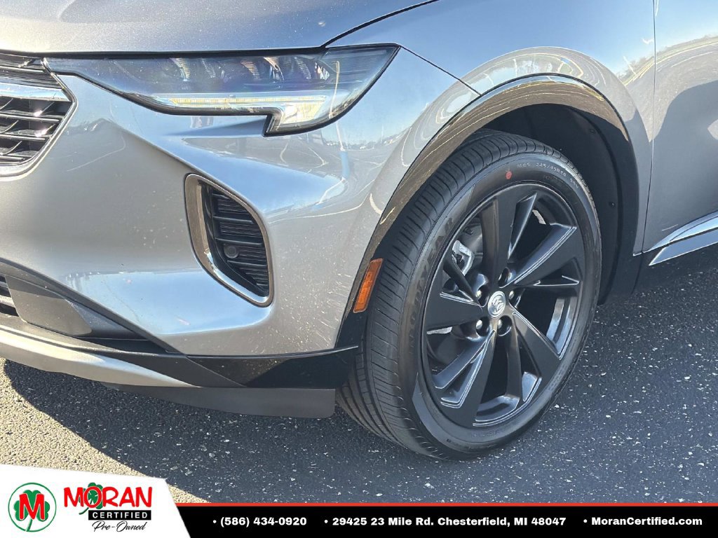 Used 2021 Buick Envision Essence w/ Technology Package I AWD/4WD image 8