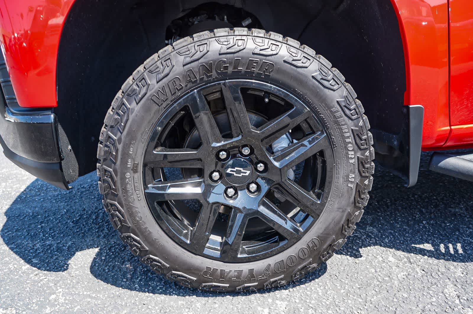 Used 2021 Chevrolet Silverado 1500 LT Trail Boss w/ Bed Protection Package AWD/4WD image 11