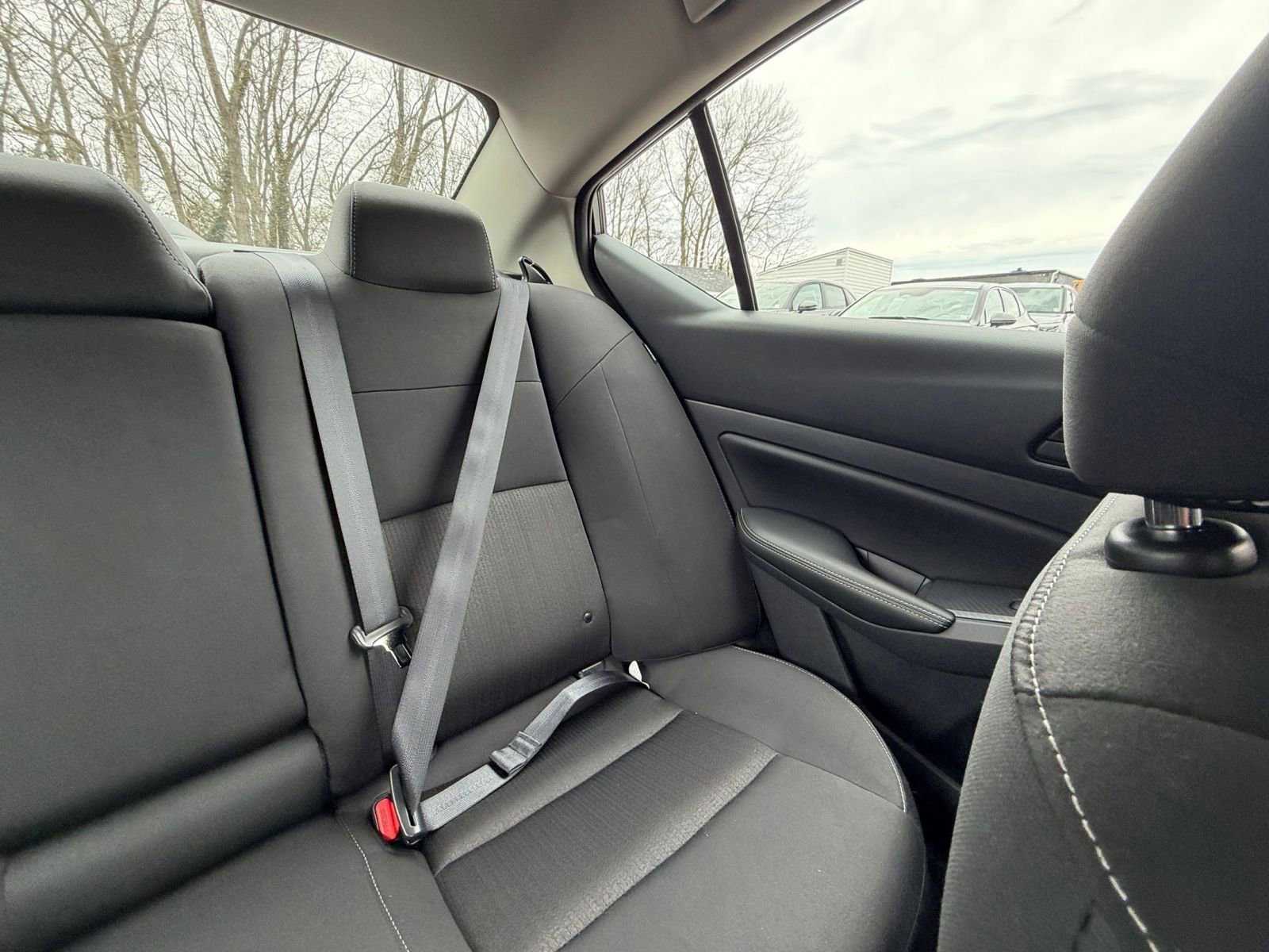 Used 2025 Nissan Altima 2.5 SV image 37