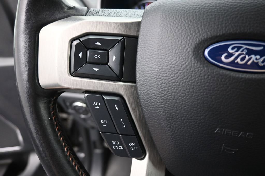 Used 2022 Ford F450 Platinum w/ FX4 Off-Road Package AWD/4WD image 32