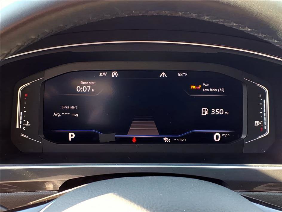 Used 2020 Volkswagen Tiguan SEL image 24