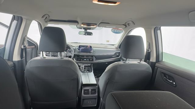 Certified 2023 Nissan Rogue SV image 17