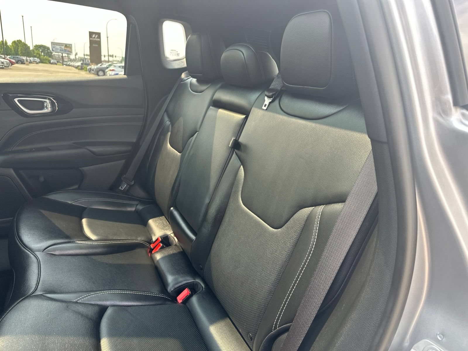 Used 2022 Jeep Compass High Altitude AWD/4WD image 19