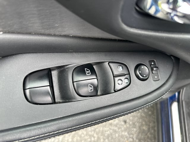 Used 2020 Nissan Murano S AWD/4WD image 11