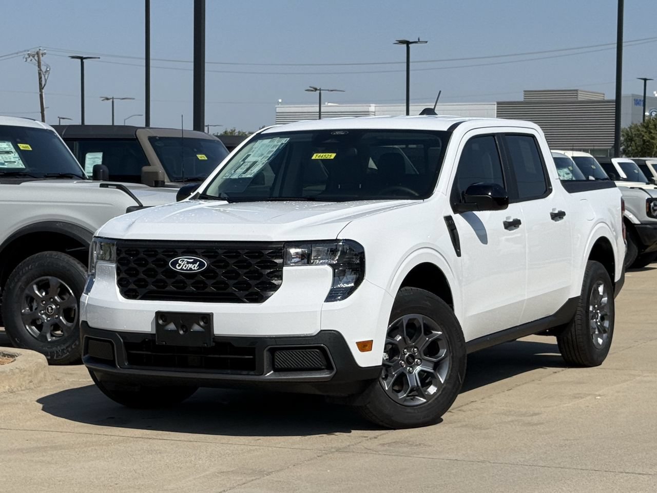 New 2026 Ford Maverick XLT w/ XLT Luxury Package FWD image 1