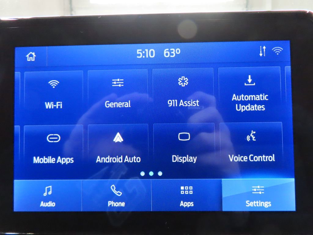 Used 2023 Ford Explorer XLT AWD/4WD image 16