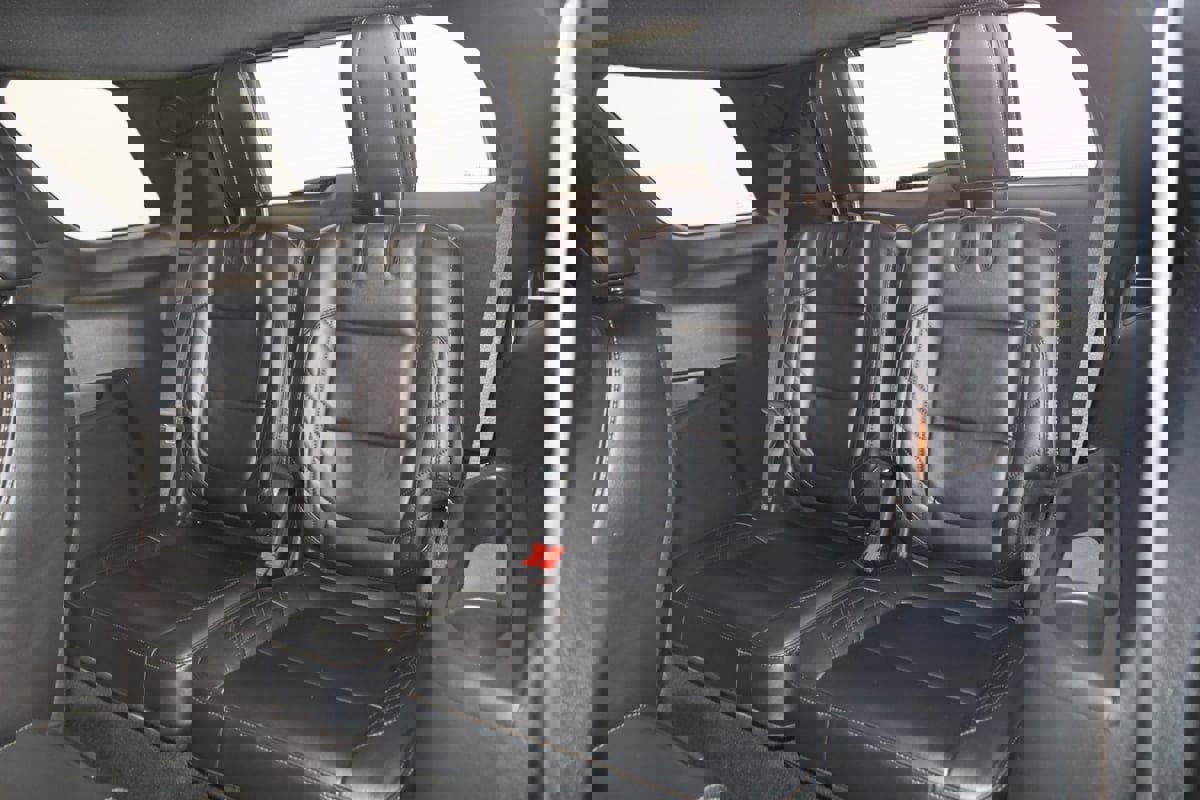 Used 2016 Ford Explorer Platinum image 48