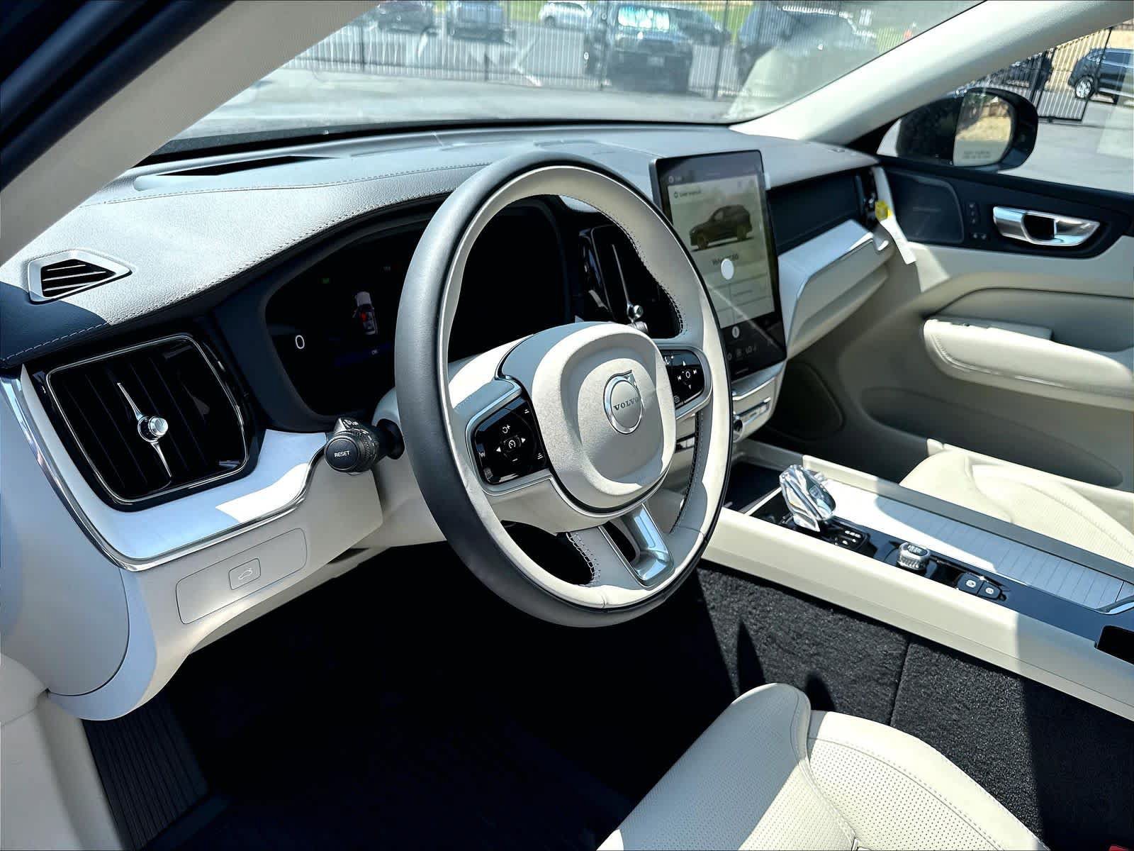 New 2026 Volvo XC60 B5 Ultra w/ Climate Package PRO AWD/4WD image 8