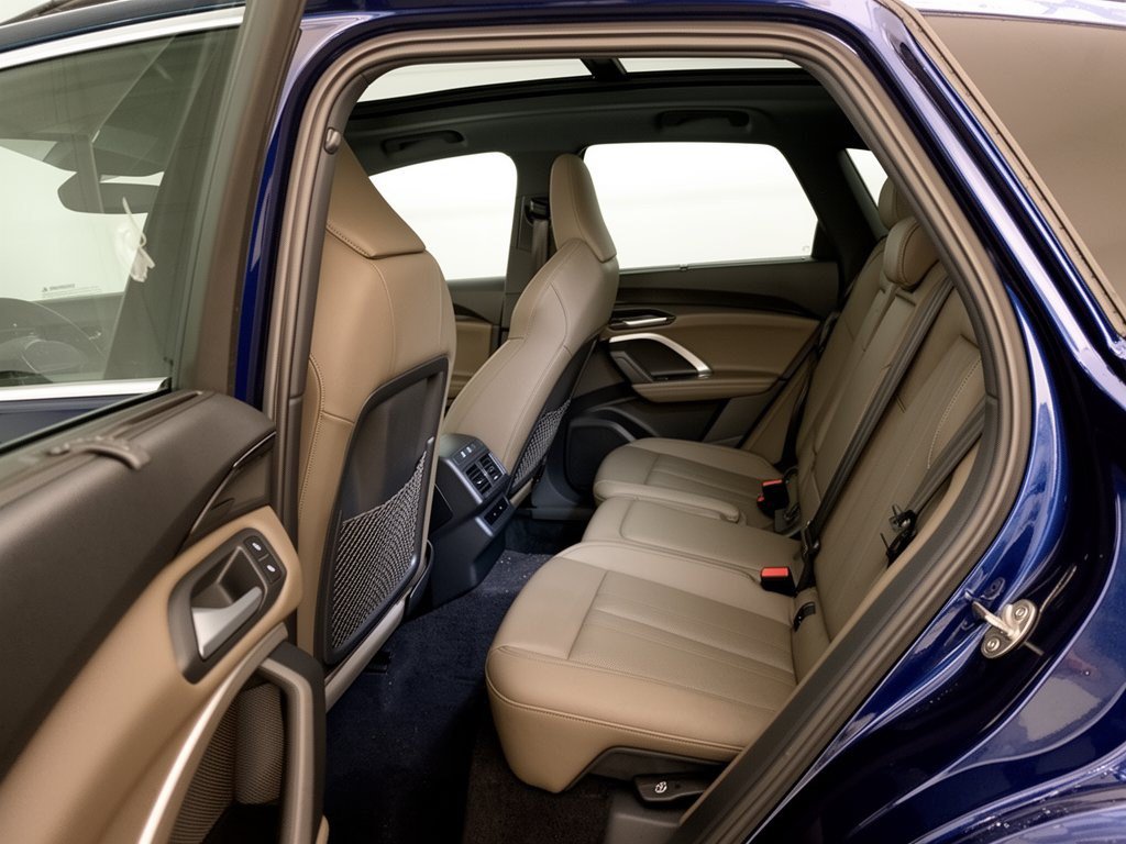 Certified 2025 Audi Q5 Premium AWD/4WD image 25