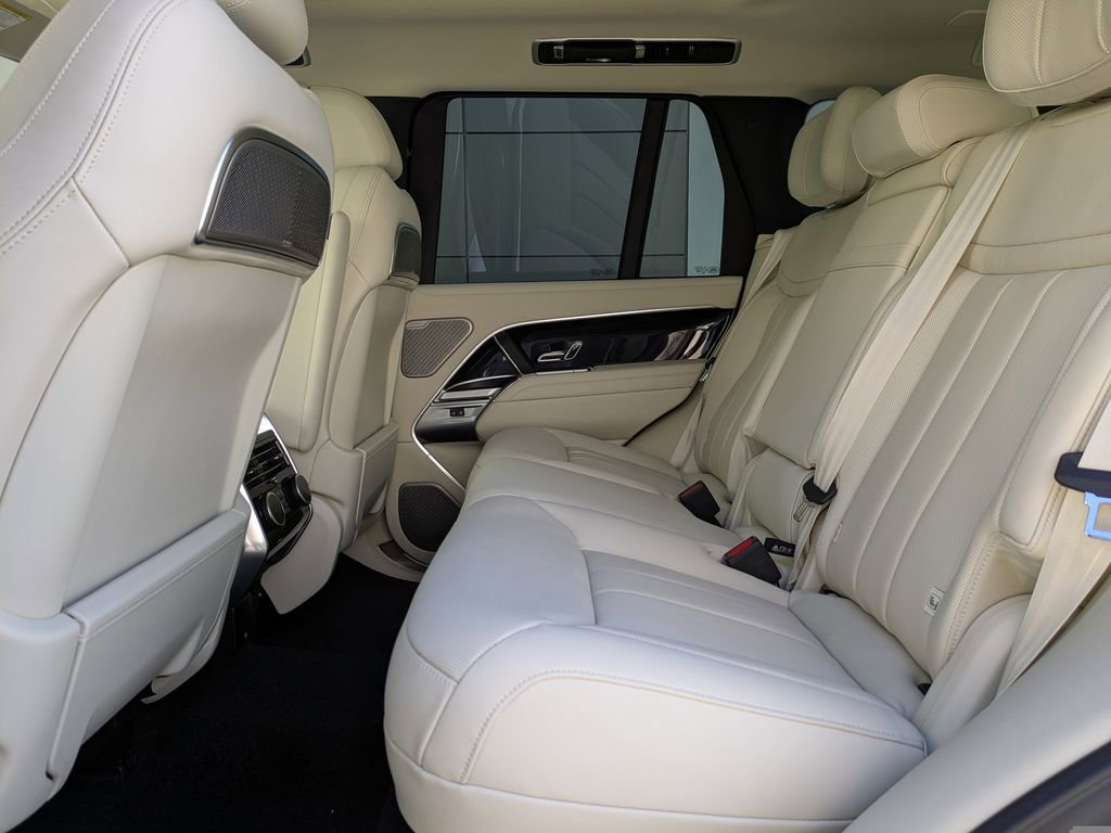 New 2026 Land Rover Range Rover Autobiography image 14