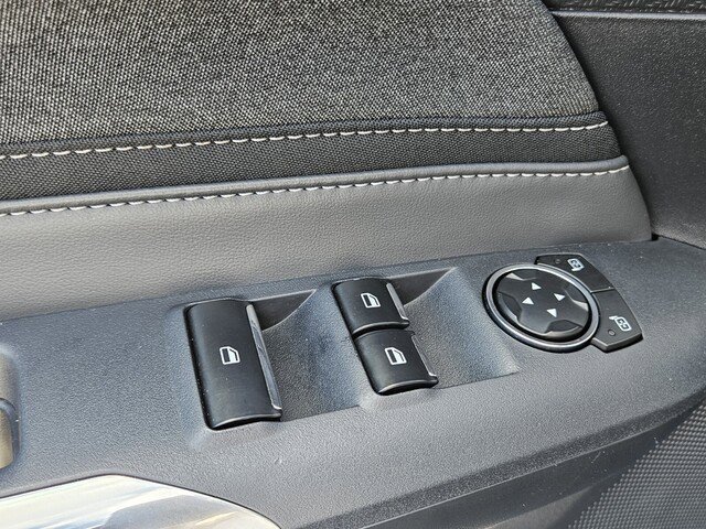 Used 2024 Ford Mustang Convertible image 20