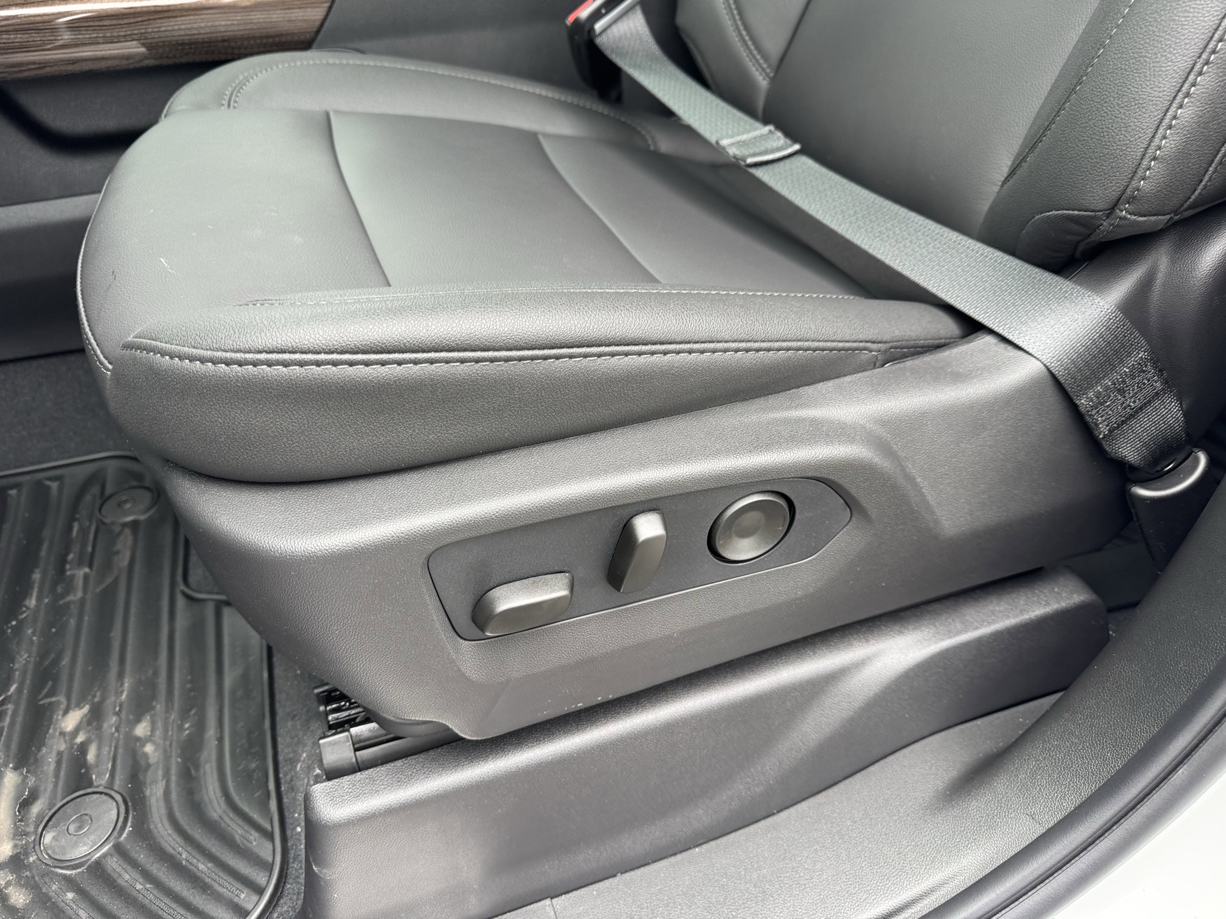 New 2026 Chevrolet Silverado 1500 RST w/ Convenience Package II AWD/4WD image 13
