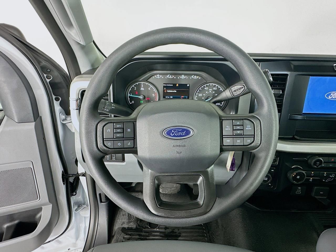 New 2026 Ford F550 4x4 Regular Cab Super Duty image 13