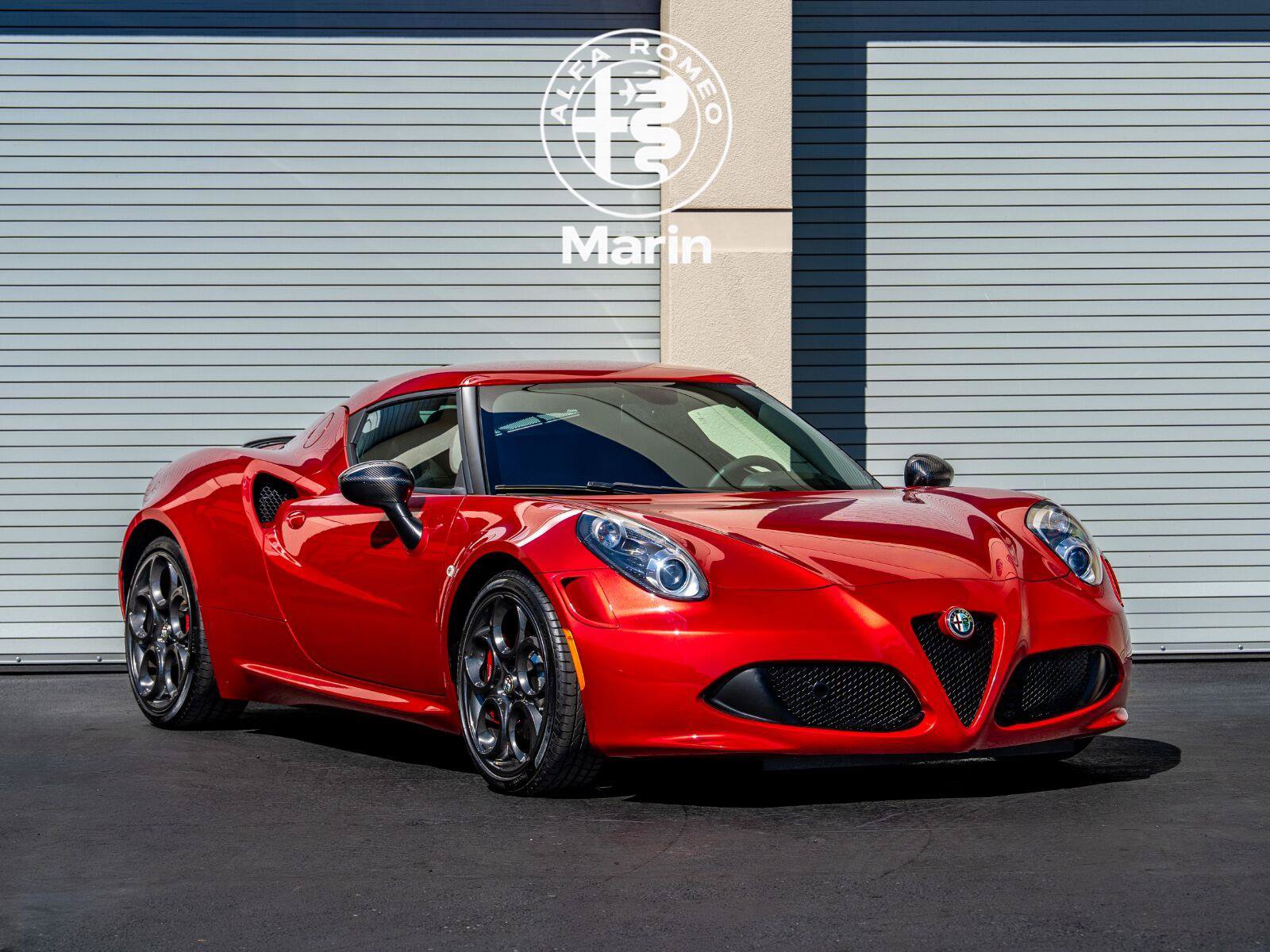 Used 2015 Alfa Romeo 4C Launch Edition w/ Convenience Group RWD image 1