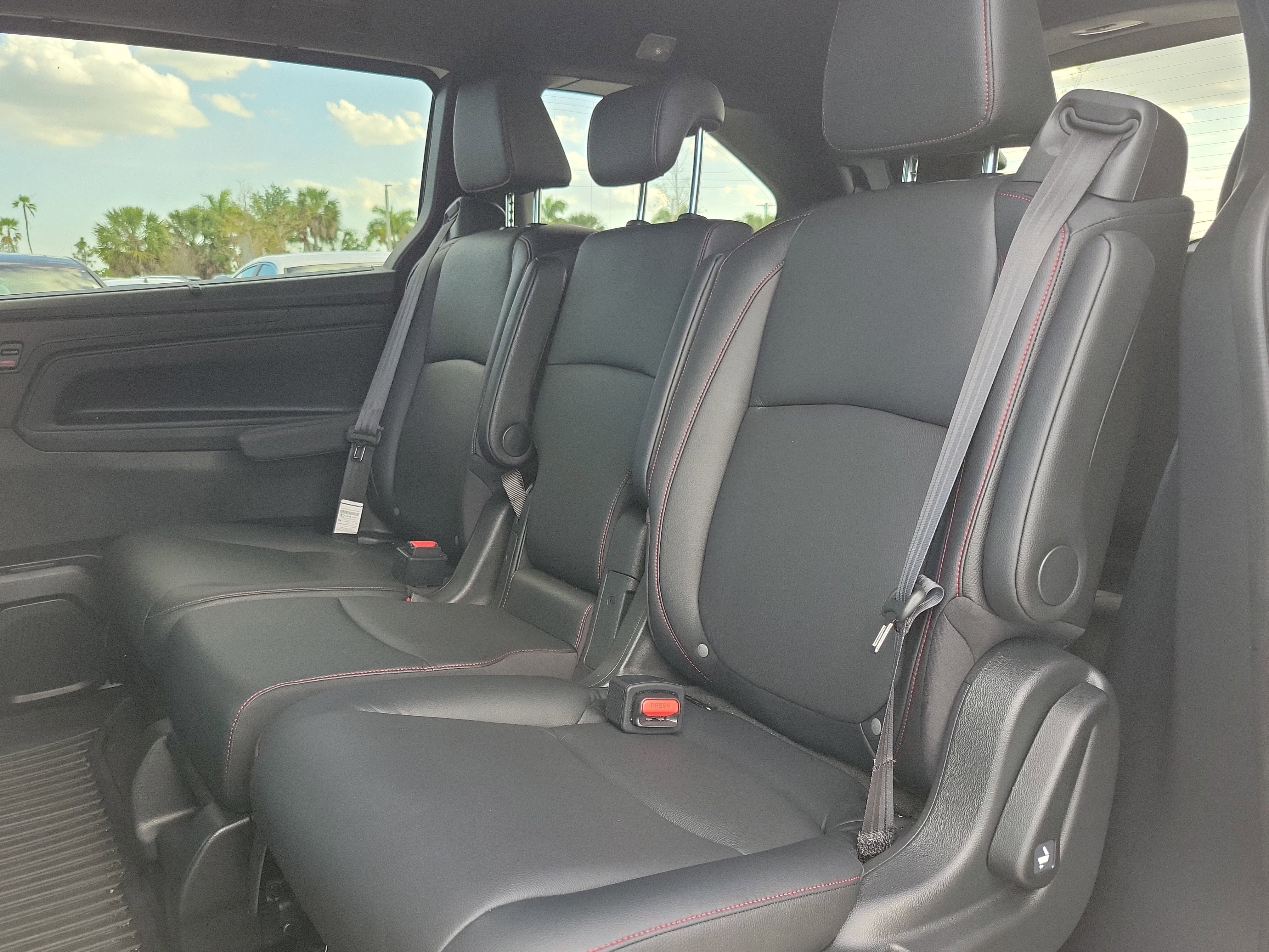 Certified 2024 Honda Odyssey Sport image 15