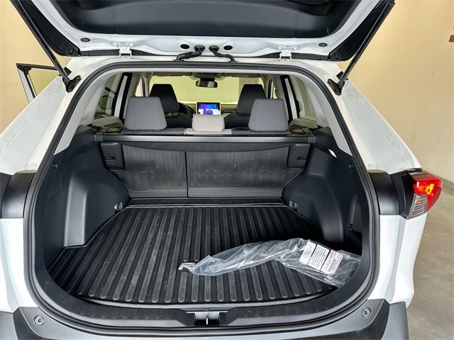 Used 2025 Toyota RAV4 XLE image 23