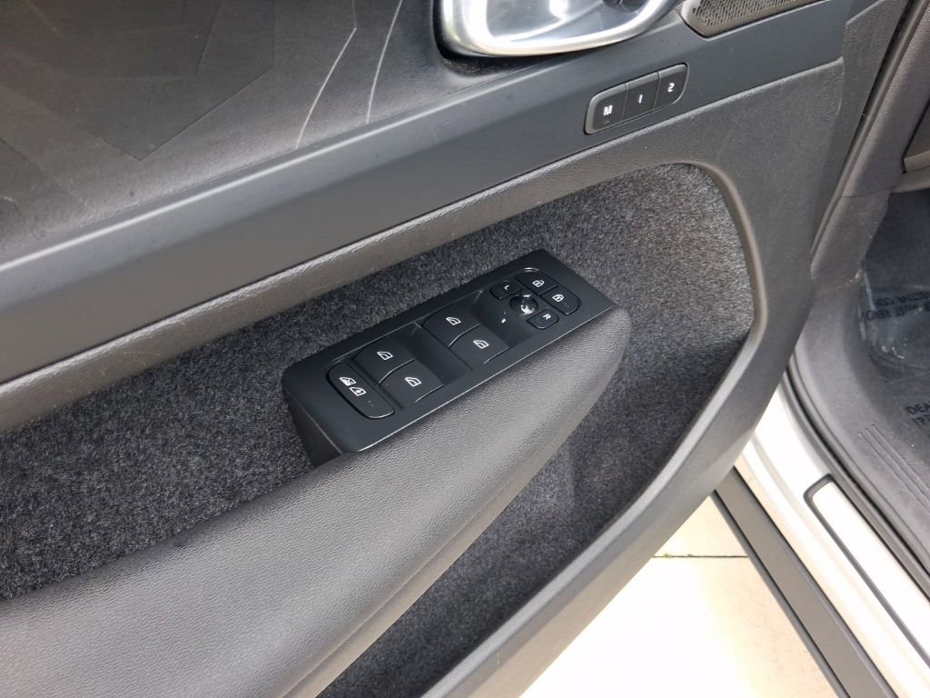 Used 2023 Volvo C40 P8 Recharge Ultimate w/ Protection Package Premier AWD/4WD image 16
