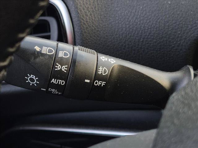 Certified 2022 Toyota Prius FWD image 15