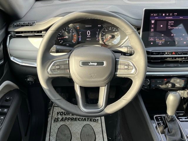 Used 2024 Jeep Compass Limited image 11