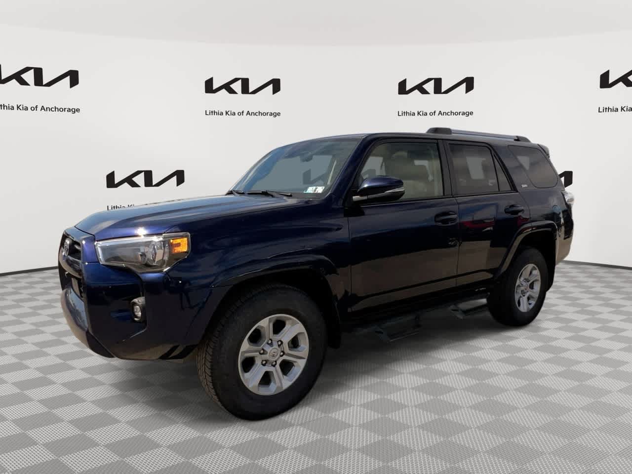 Used 2022 Toyota 4Runner SR5 Premium w/ Moonroof Package AWD/4WD image 1