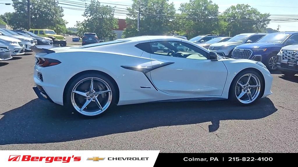 New 2025 Chevrolet Corvette E-Ray image 10