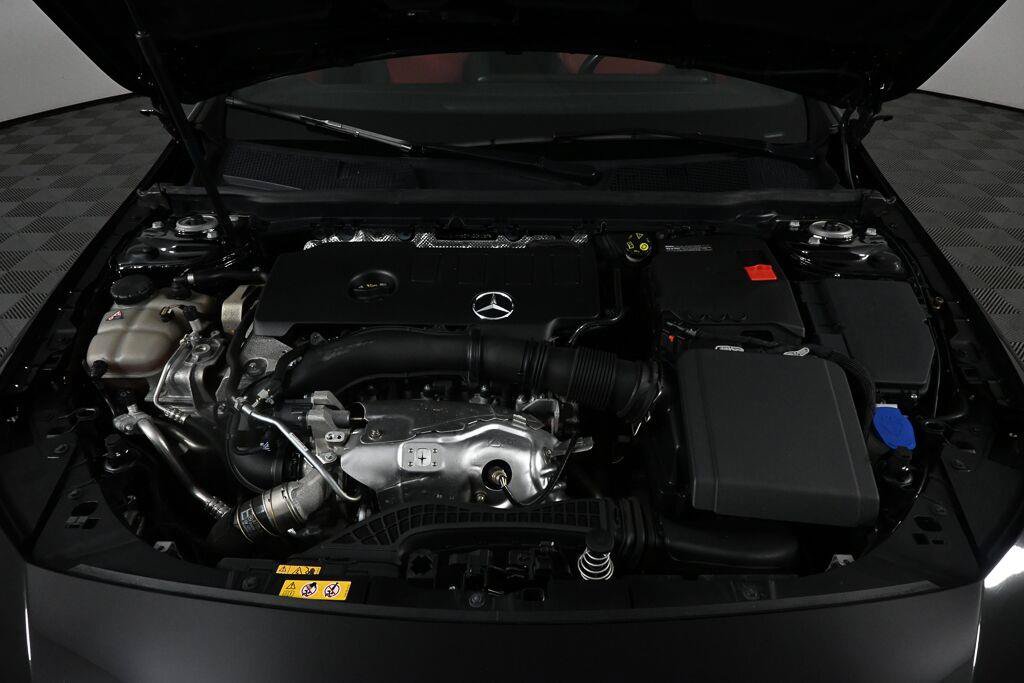 Certified 2023 Mercedes-Benz CLA 250 4MATIC image 31
