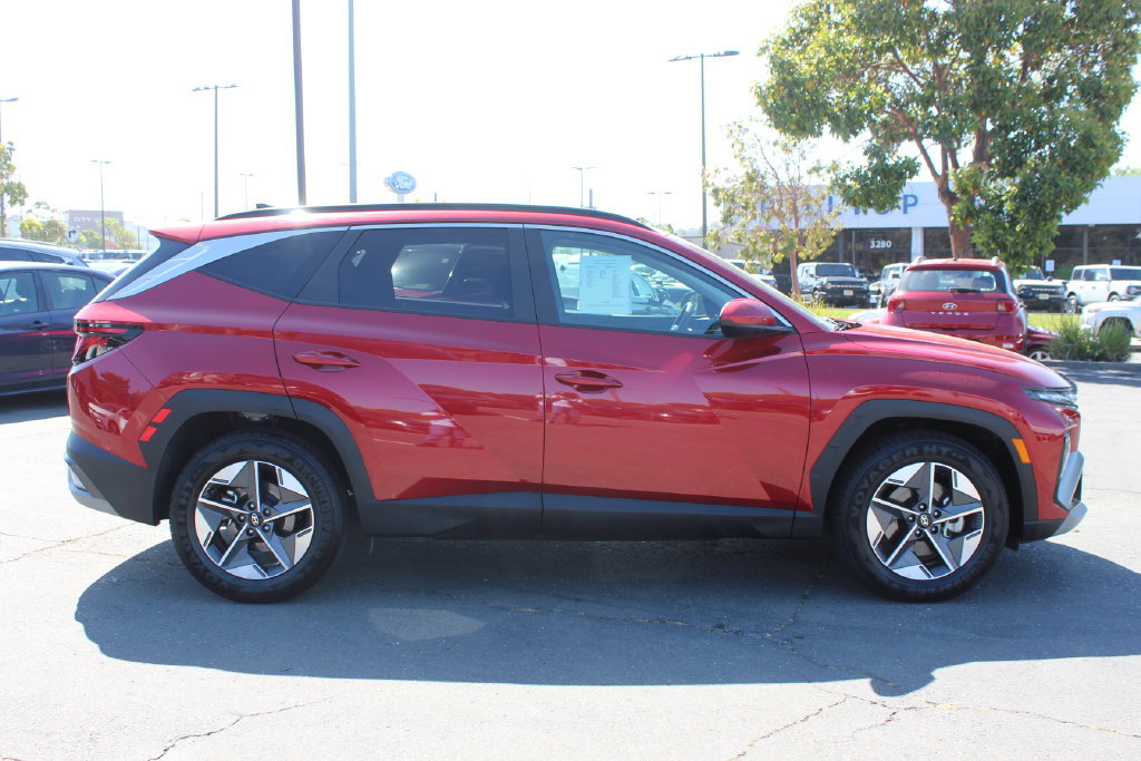 Used 2025 Hyundai Tucson SEL FWD image 6
