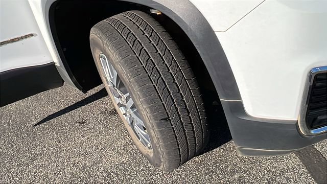 Used 2023 GMC Acadia SLT image 10