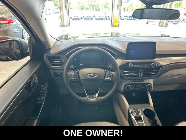 Used 2023 Ford Escape Active AWD/4WD image 2