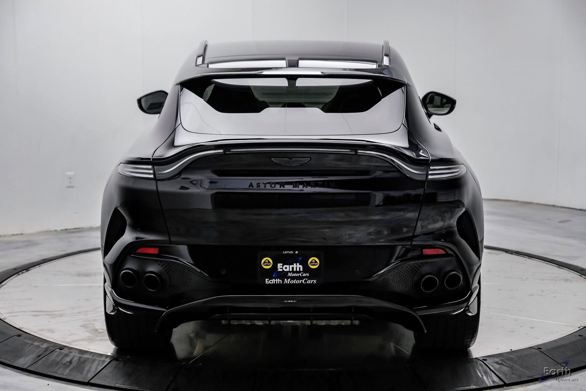 Used 2023 Aston Martin DBX 707 image 13