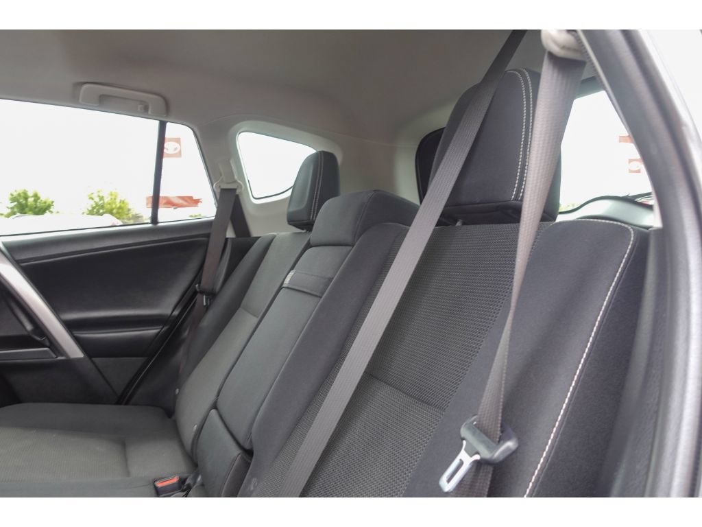 Used 2017 Toyota RAV4 XLE w/ Convenience Package AWD/4WD image 19