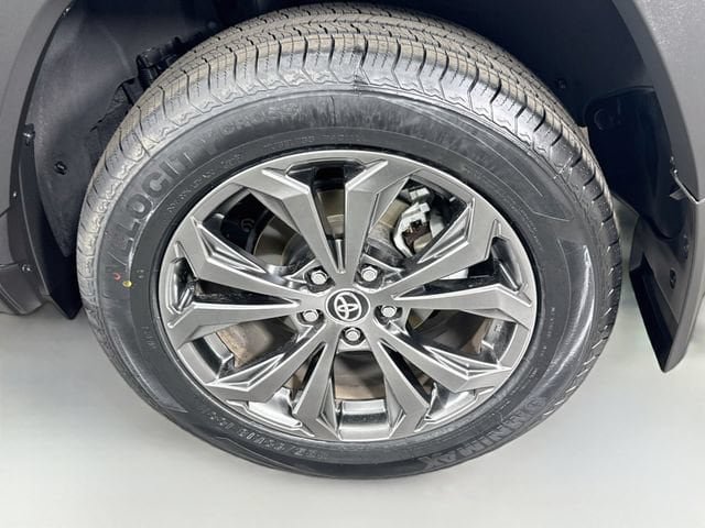 Certified 2022 Toyota RAV4 Limited w/ Limited Grade Weather Package AWD/4WD image 33