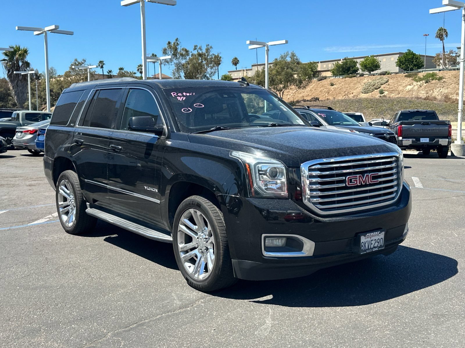 Used 2018 GMC Yukon SLT w/ Premium Edition RWD image 2