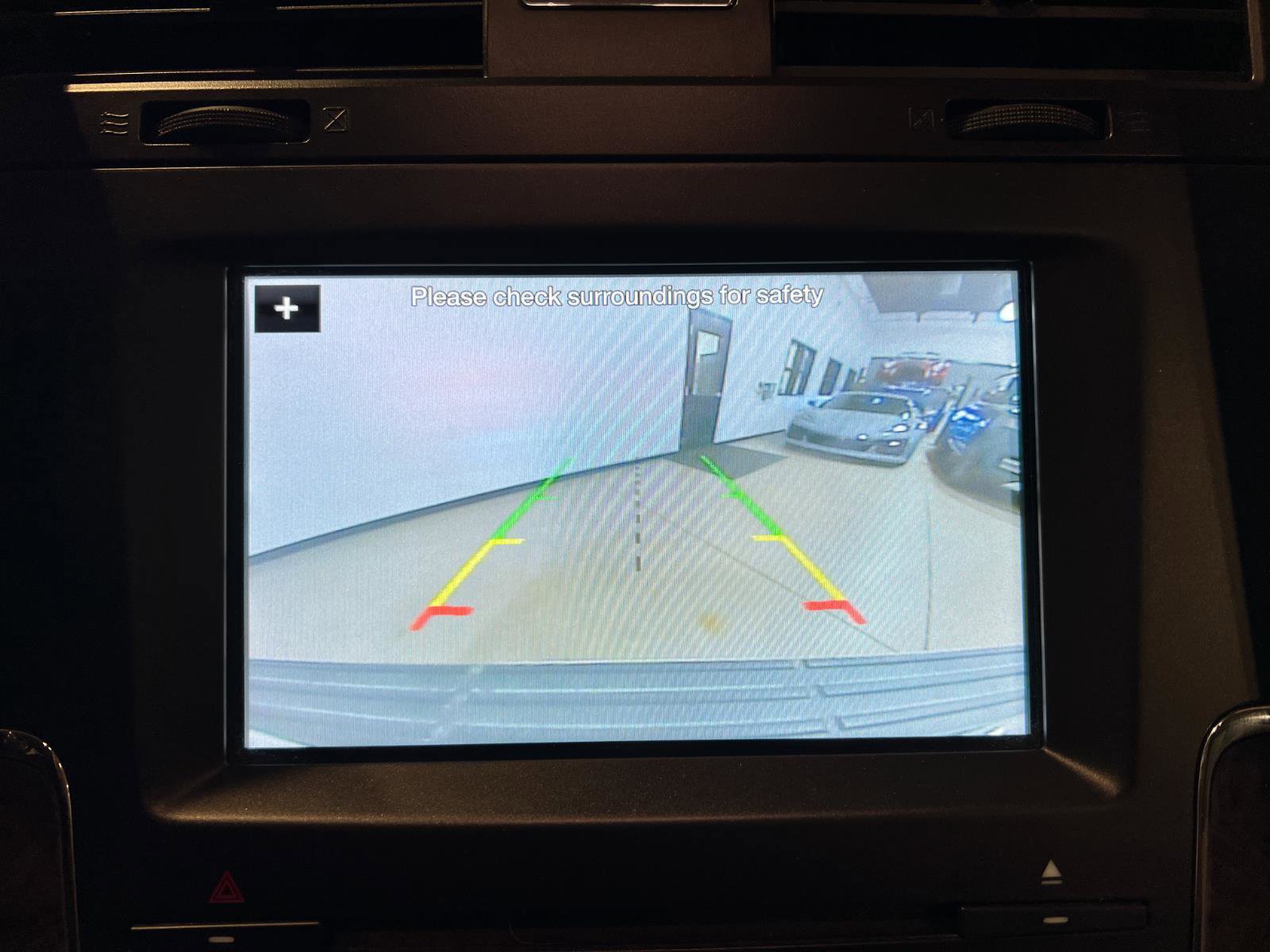 Used 2017 Lincoln Navigator Select image 16