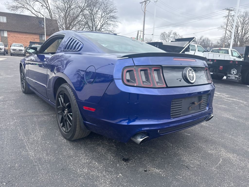 Used 2014 Ford Mustang V6 w/ FP6 Appearance Package image 9