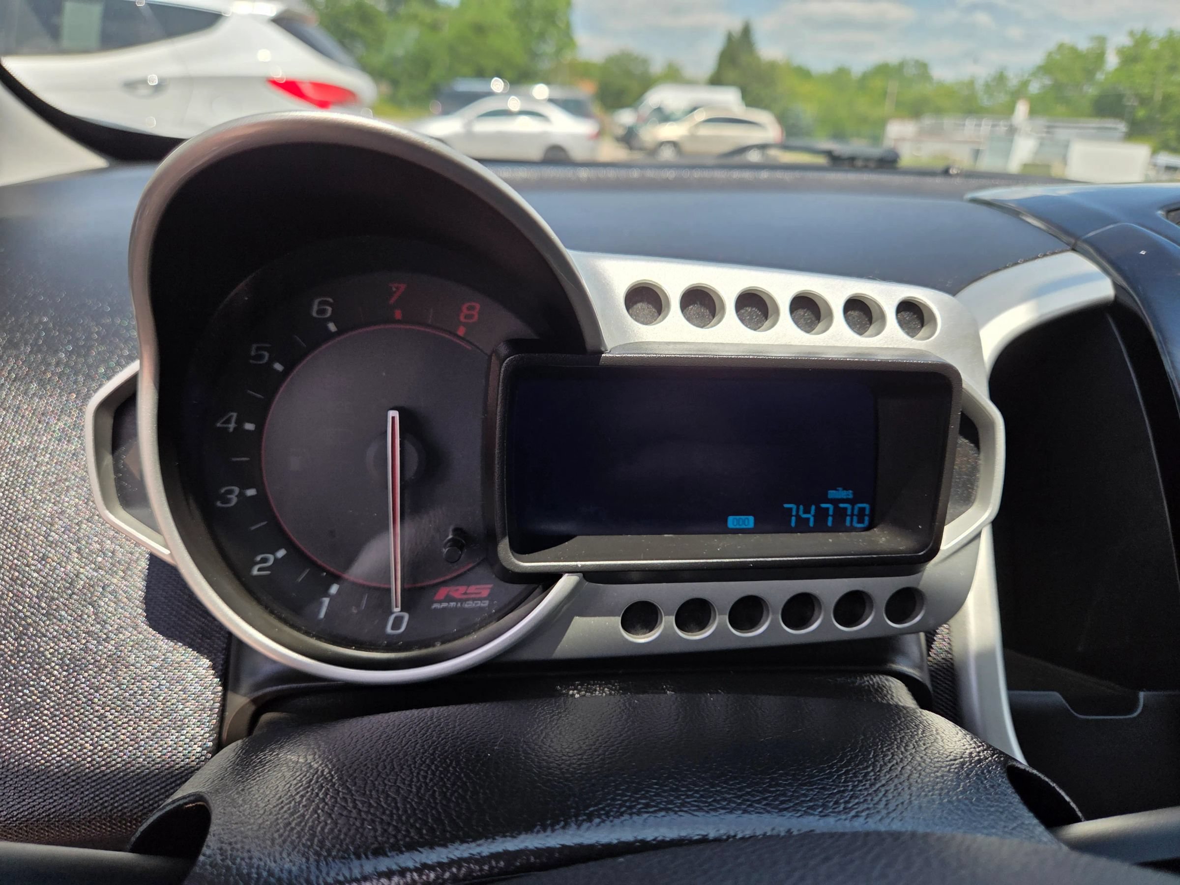 Used 2015 Chevrolet Sonic RS w/ Advanced Safety Package FWD image 26