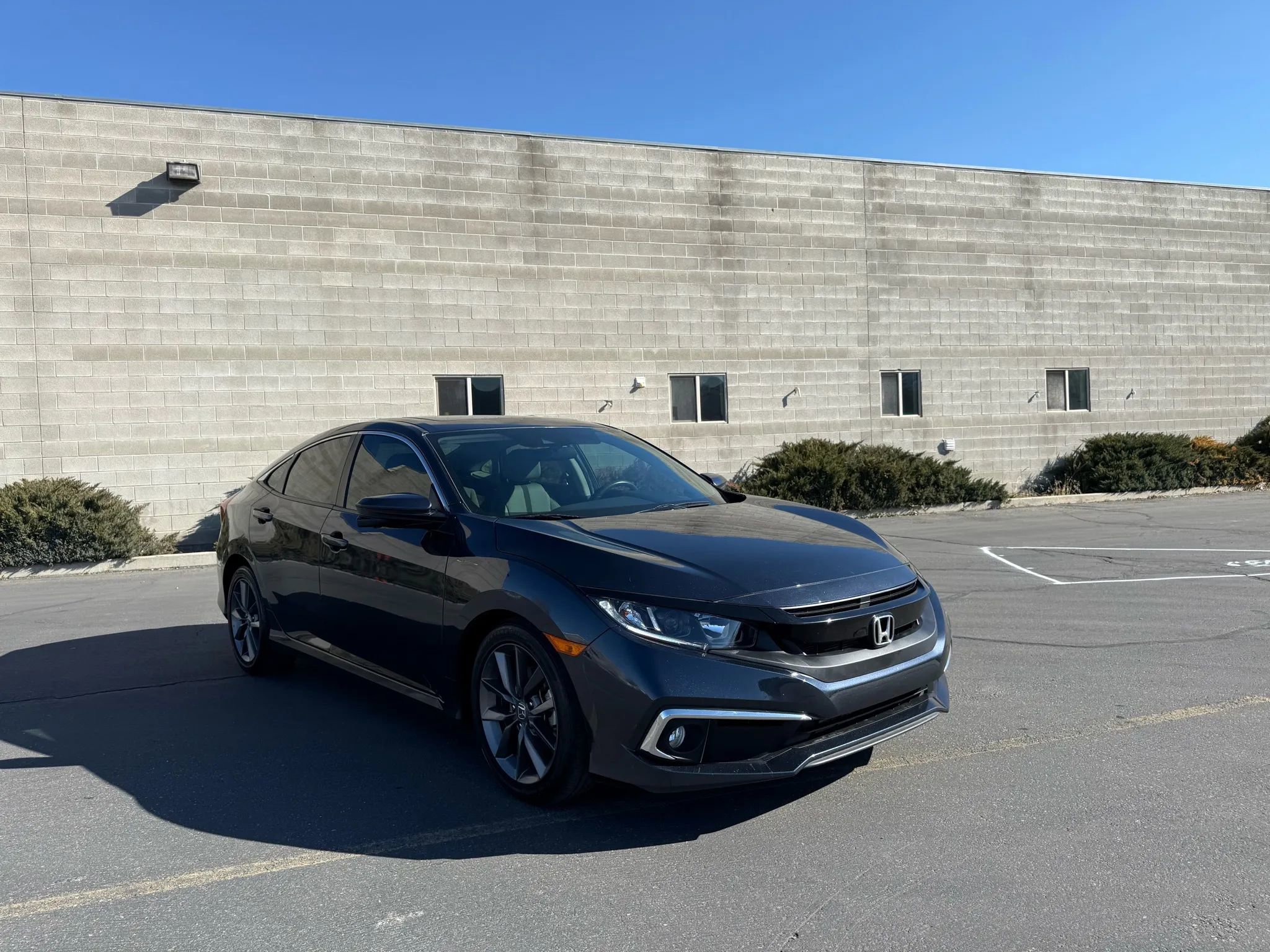 Used 2020 Honda Civic EX image 3