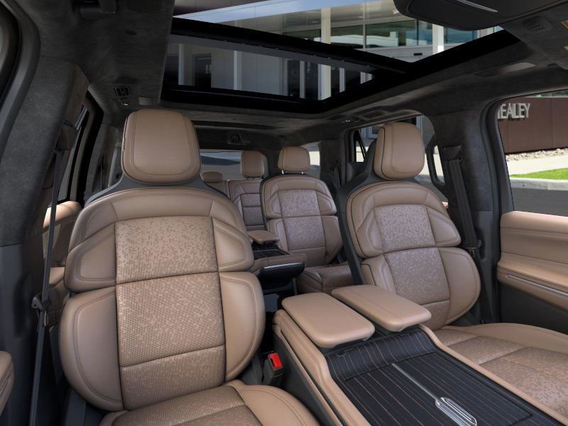 New 2026 Lincoln Navigator Black Label image 10