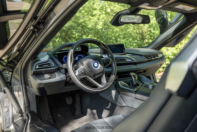 Used 2015 BMW i8 AWD/4WD image 21