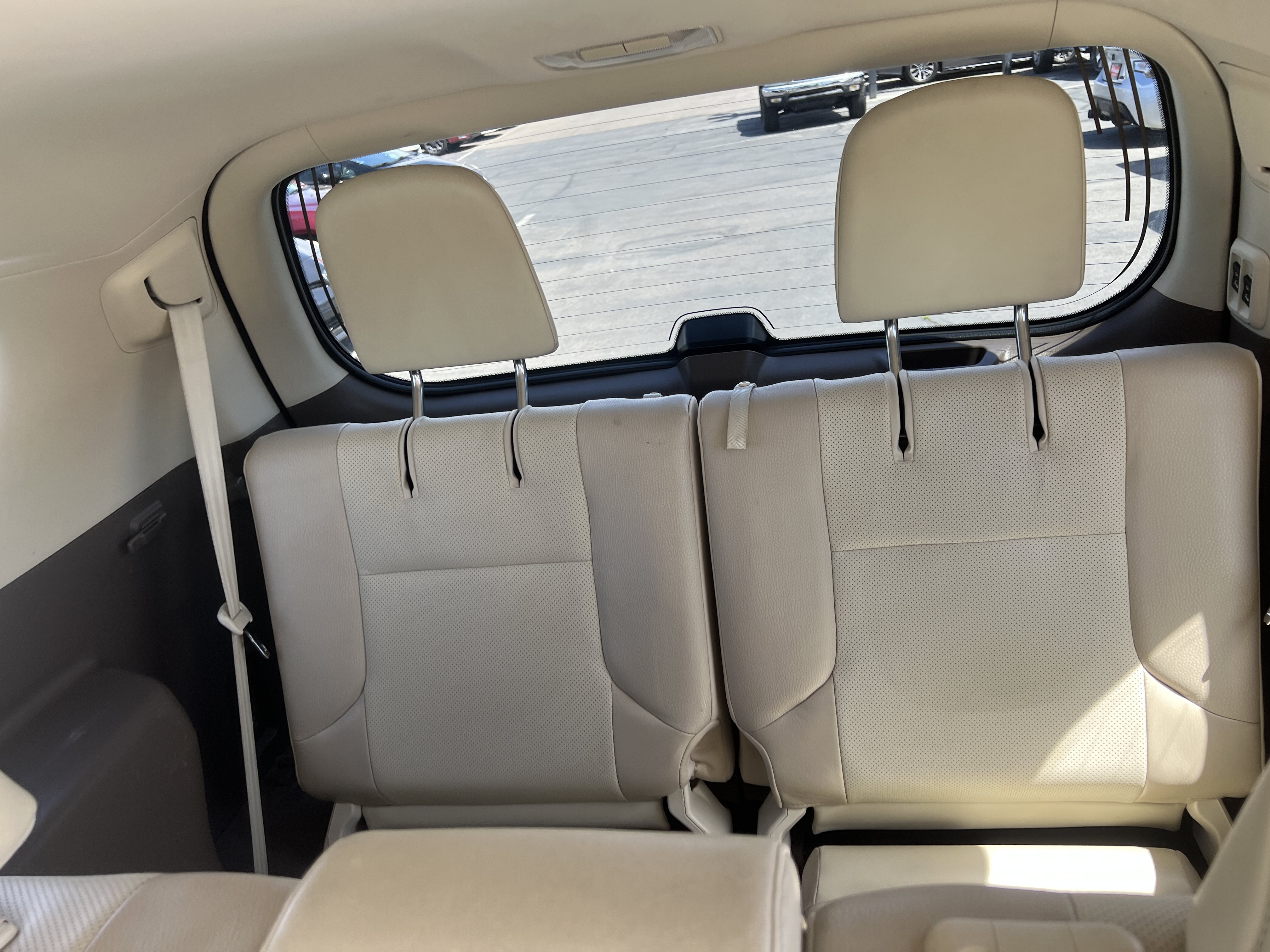 Used 2011 Lexus GX 460 w/ Convenience Pkg AWD/4WD image 10