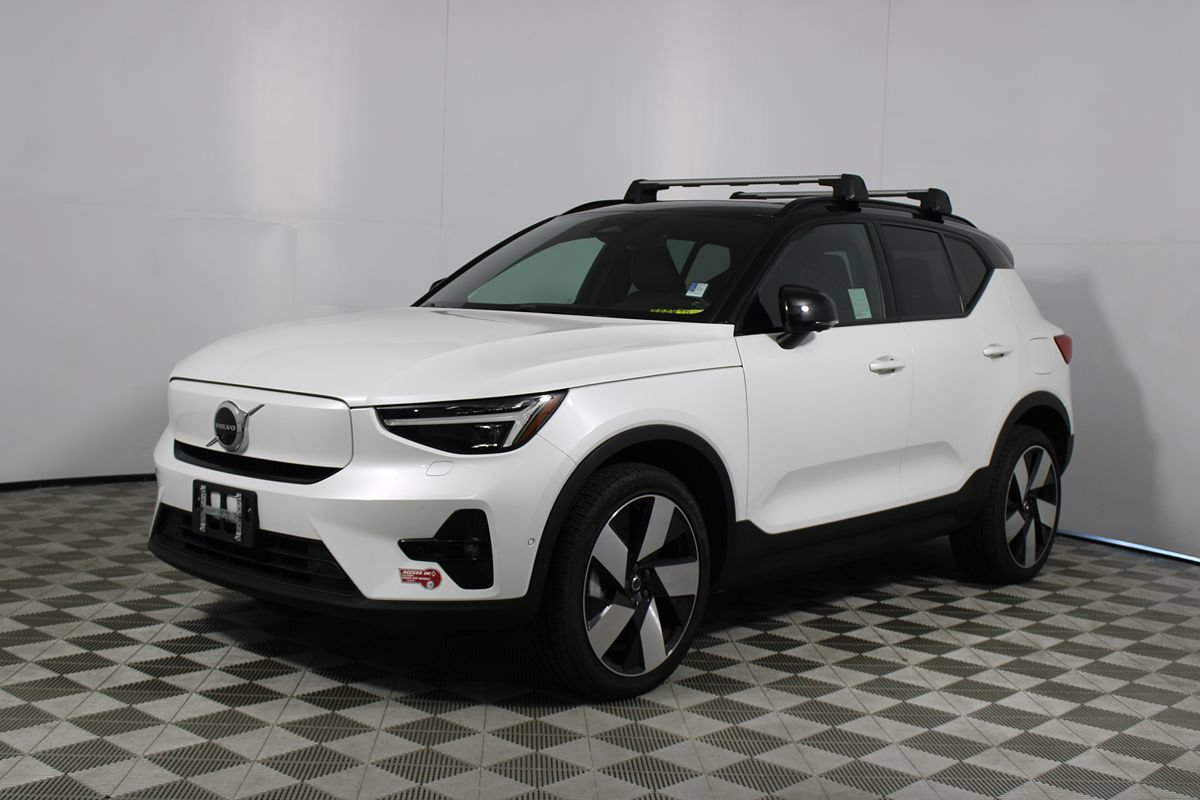 Used 2023 Volvo XC40 Recharge Ultimate AWD/4WD image 46