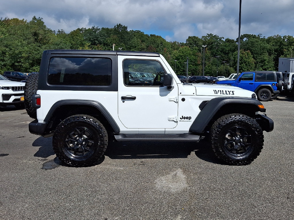 Certified 2025 Jeep Wrangler Sport AWD/4WD image 7
