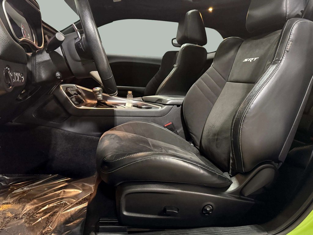 Used 2015 Dodge Challenger SRT w/ Technology Group image 5
