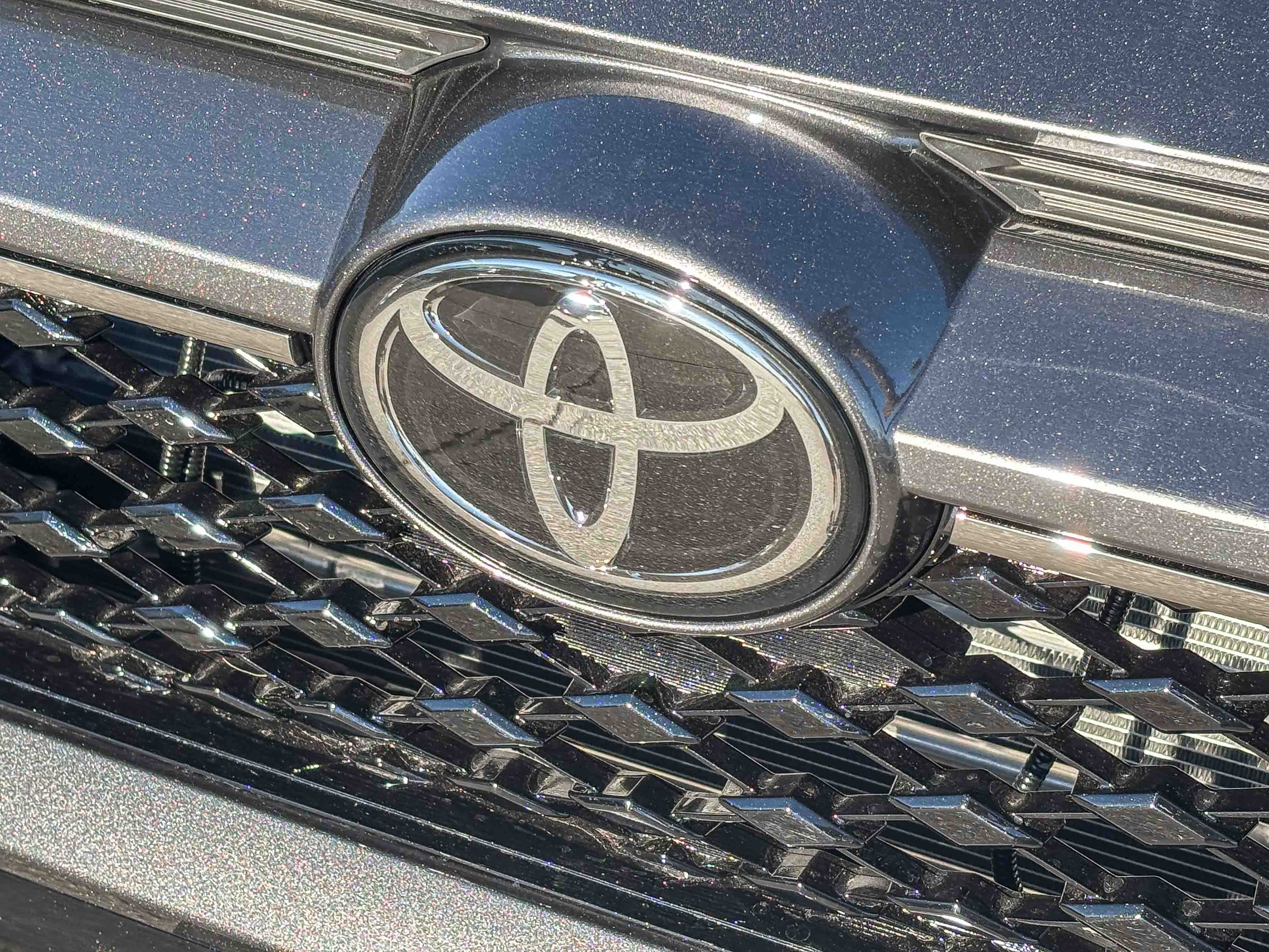 New 2025 Toyota RAV4 XSE image 10